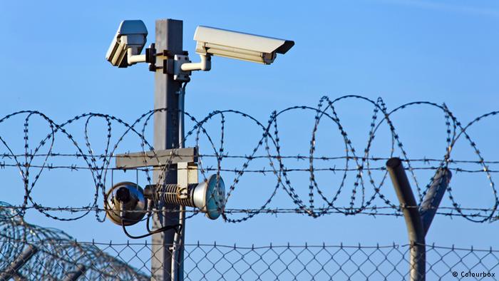 US plans to end use of federal private prisons